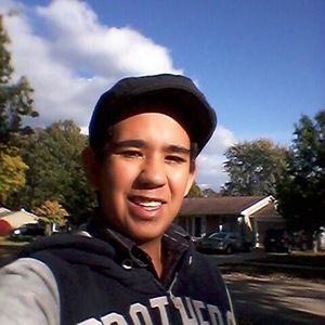 Meet your Posher, Angel vicente